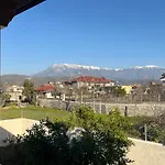 Lana's House 度假居 培拉特