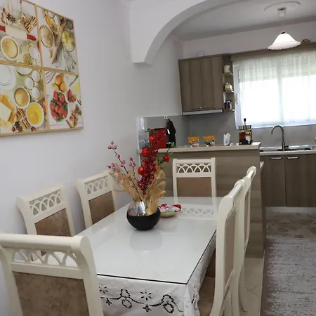 Lana's House * Берат