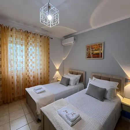 Lana's House * Berat
