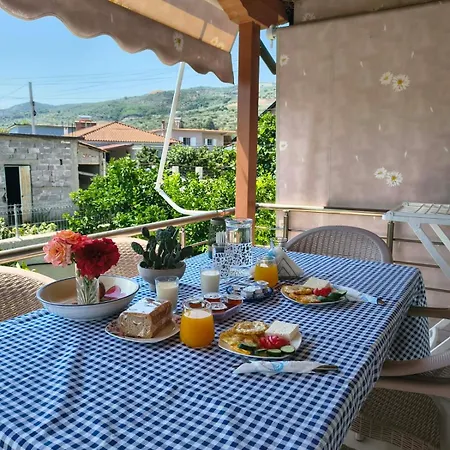 Lana's House * Berat
